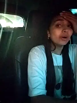 aisha es online show from September 2025 11:04:02 PM