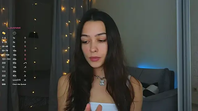 mo1ly online show from December 2024 12:06:01 PM