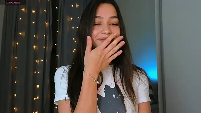 mo1ly online show from January 2025 03:02:02 AM