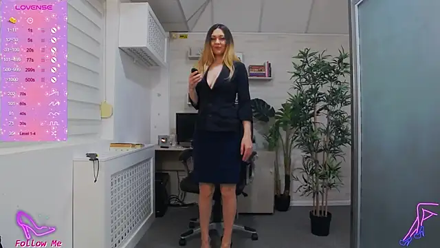 EllaMilf  online show from January 2025 10:12:02 AM