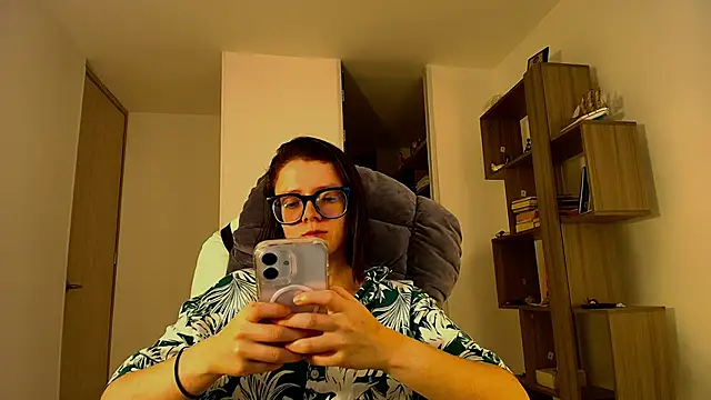 Arya starrk online show from November 2025 02:41:02 PM