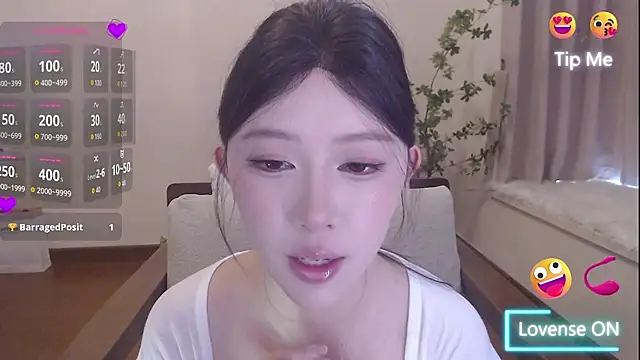 Snapshot of Meet_q chatting on June 2026 01:48:01 AM Meet q online show from June 2026 01:48:01 AM