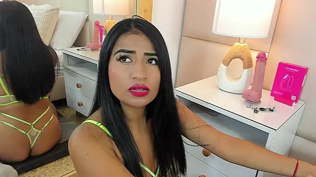 AntoniaRoss  online show from April 2026 12:08:02 PM