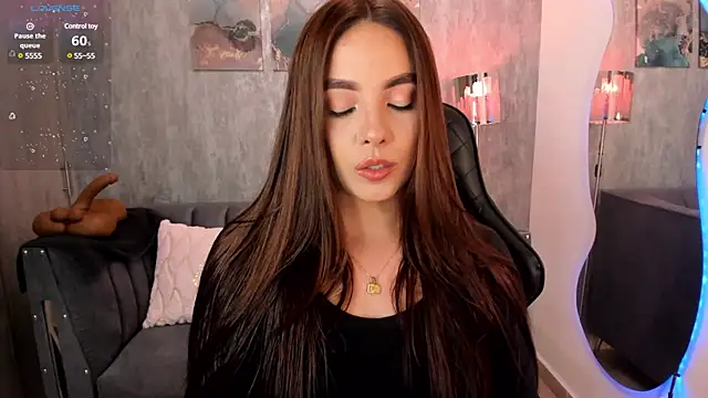 Snapshot of MelanieHudson_ chatting on February 2025 12:47:02 AM MelanieHudson online show from February 2025 12:47:02 AM