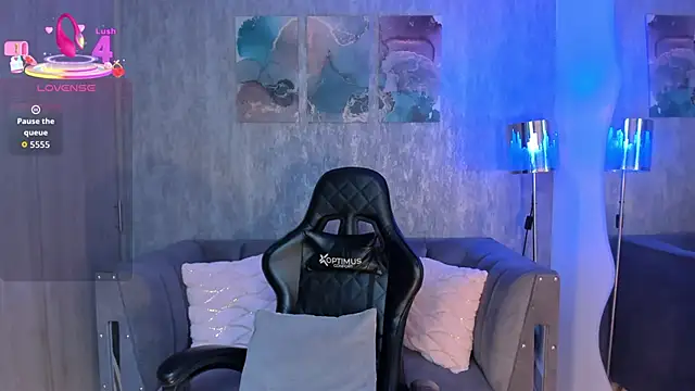 Snapshot of MelanieHudson_ chatting on October 2025 08:09:02 PM MelanieHudson online show from October 2025 08:09:02 PM