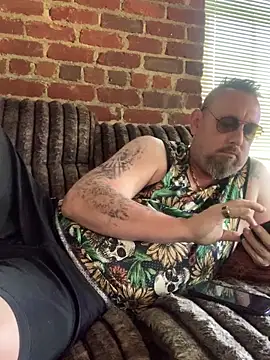 Snapshot of Littledick007007 chatting on May 2026 11:28:01 AM Littledick007007 online show from May 2026 11:28:01 AM