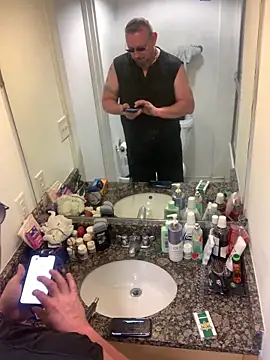 Snapshot of Littledick007007 chatting on May 2026 07:53:02 PM Littledick007007 online show from May 2026 07:53:02 PM