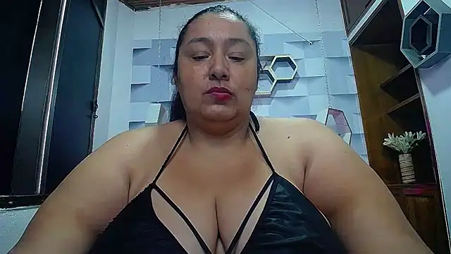 Snapshot of TistMature chatting on March 2025 04:21:02 PM TistMature online show from March 2025 04:21:02 PM