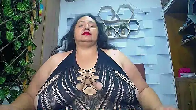 Snapshot of TistMature chatting on September 2025 01:11:02 PM TistMature online show from September 2025 01:11:02 PM