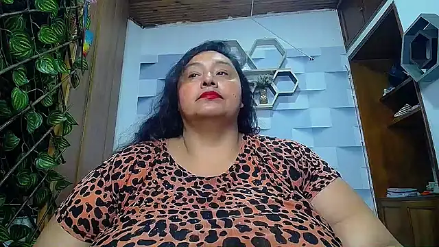 Snapshot of TistMature chatting on September 2025 01:02:02 PM TistMature online show from September 2025 01:02:02 PM