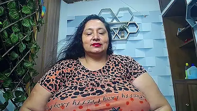 Snapshot of TistMature chatting on October 2025 01:12:02 PM TistMature online show from October 2025 01:12:02 PM