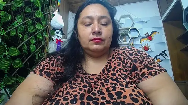 Snapshot of TistMature chatting on October 2025 01:35:02 PM TistMature online show from October 2025 01:35:02 PM