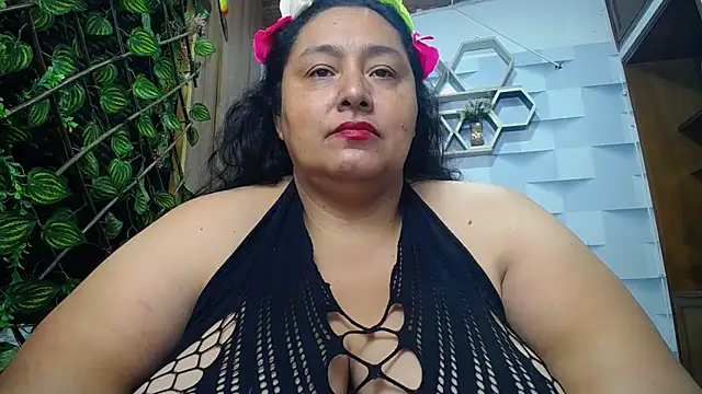 Snapshot of TistMature chatting on November 2025 01:10:01 PM TistMature online show from November 2025 01:10:01 PM