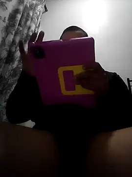 Snapshot of thickcocklatino chatting on January 2025 01:19:01 PM thickcocklatino online show from January 2025 01:19:01 PM