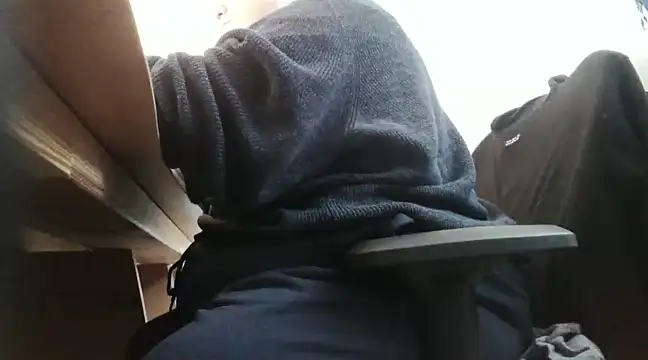 Snapshot of chubbysmallcock@xh chatting on March 2025 05:11:02 PM chubbysmallcockxh online show from March 2025 05:11:02 PM