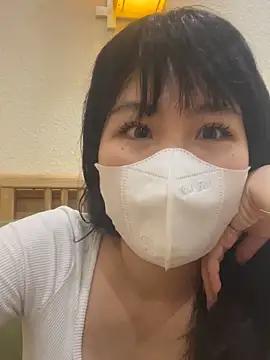 Snapshot of Onee-Chew chatting on December 2025 10:20:02 AM Onee-Chew online show from December 2025 10:20:02 AM