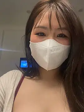 Onee-Chew online show from March 2026 11:04:01 AM