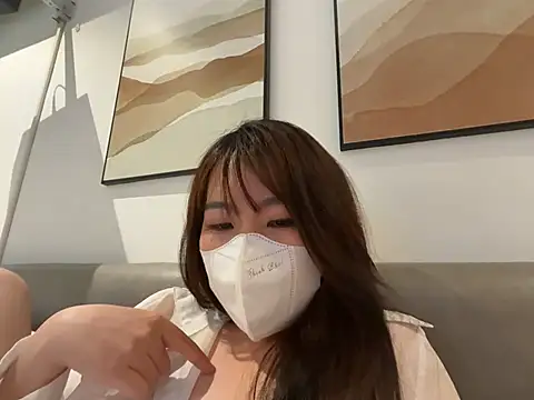 Onee-Chew online show from July 2026 04:39:33 PM