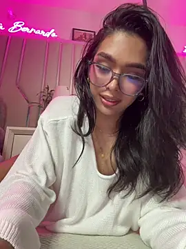 Snapshot of Samantha_Bernardo chatting on June 2026 04:44:01 AM Samantha Bernardo online show from June 2026 04:44:01 AM