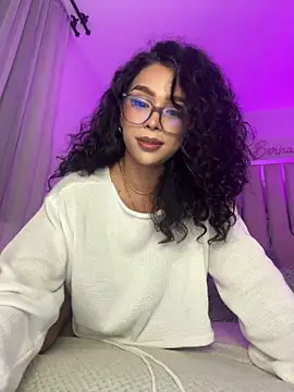 Snapshot of Samantha_Bernardo chatting on July 2026 04:25:01 AM Samantha Bernardo online show from July 2026 04:25:01 AM
