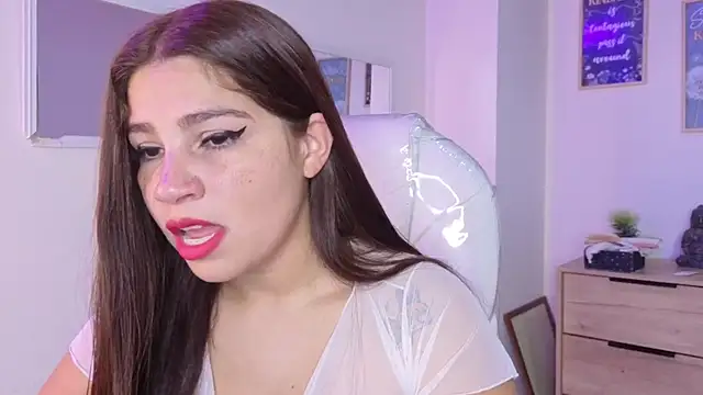 bluee hazell online show from February 2026 10:25:02 AM