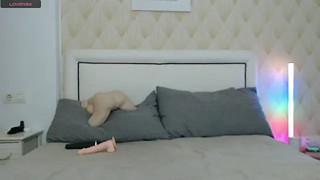 redheadxxl online show from March 2026 05:40:01 PM