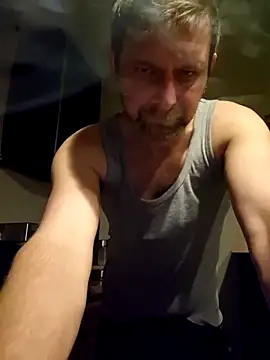 Snapshot of Mjn34 chatting on February 2026 06:40:02 AM Mjn34 online show from February 2026 06:40:02 AM