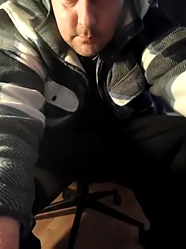 tididi1986 online show from February 2026 02:11:02 PM