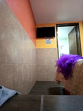 karlaalva online show from December 2025 11:13:02 PM