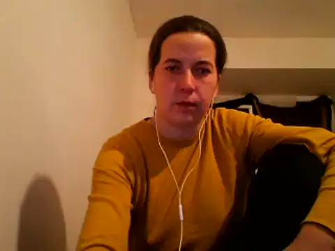 Snapshot of Tamilashaa chatting on December 2024 06:15:01 PM Tamilashaa online show from December 2024 06:15:01 PM