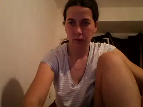 Snapshot of Tamilashaa chatting on January 2025 05:41:01 PM Tamilashaa online show from January 2025 05:41:01 PM