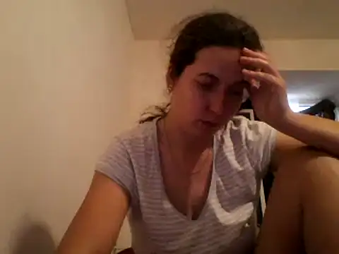 Snapshot of Tamilashaa chatting on January 2025 12:24:01 PM Tamilashaa online show from January 2025 12:24:01 PM