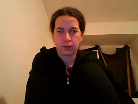 Snapshot of Tamilashaa chatting on January 2025 03:43:01 PM Tamilashaa online show from January 2025 03:43:01 PM