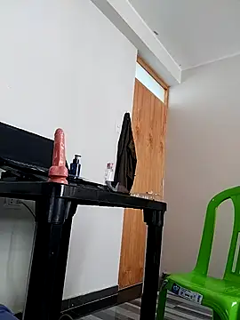 Snapshot of MikeMiller2 chatting on October 2025 07:19:02 PM MikeMiller2 online show from October 2025 07:19:02 PM