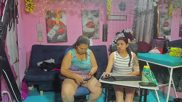 lesbiancuple online show from June 2026 12:14:02 PM