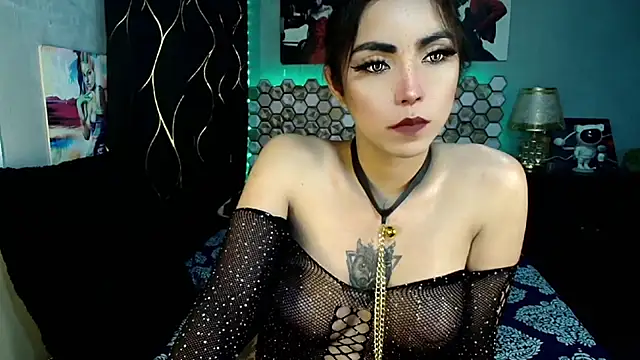 Snapshot of Hot_Metallica69 chatting on November 2025 03:25:02 PM Hot Metallica69 online show from November 2025 03:25:02 PM