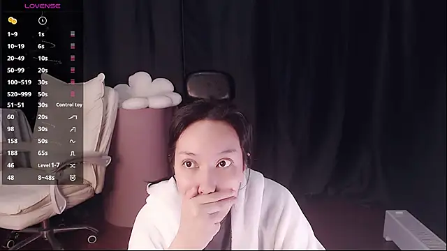 qianqian  online show from April 2026 01:39:01 PM