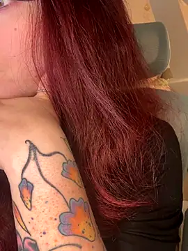 Snapshot of LunaMoongirl chatting on November 2025 05:45:03 PM LunaMoongirl online show from November 2025 05:45:03 PM