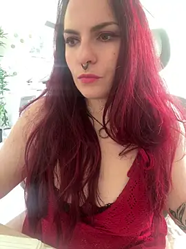 Snapshot of LunaMoongirl chatting on November 2025 02:29:02 PM LunaMoongirl online show from November 2025 02:29:02 PM