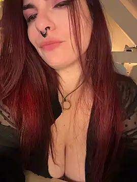 LunaMoongirl online show from January 2026 05:49:02 PM