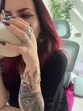LunaMoongirl online show from July 2026 06:07:01 AM