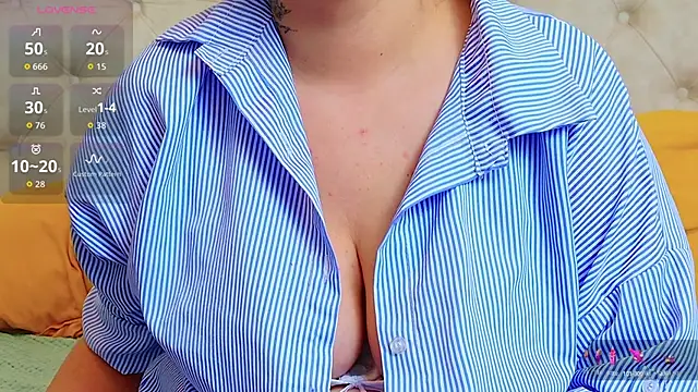 KarinaNoir online show from October 2025 05:11:02 AM