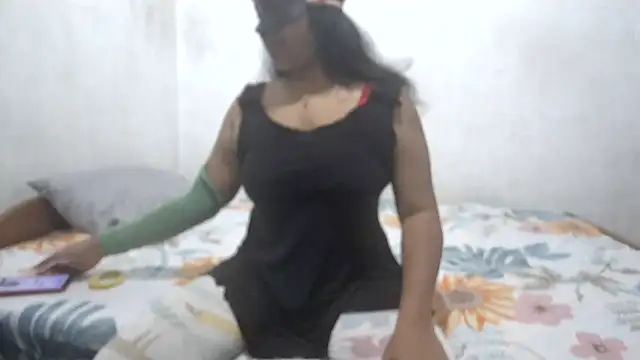 DevilZoone online show from December 2025 03:42:01 PM