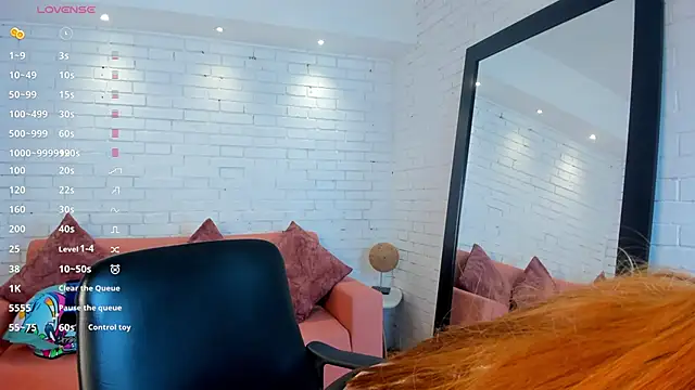 kimbrownn online show from October 2025 10:45:01 AM