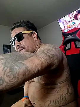 Snapshot of yellowwetfox chatting on January 2025 02:04:02 AM yellowwetfox online show from January 2025 02:04:02 AM