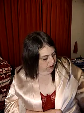 Snapshot of HouseWifeWhore_Milf chatting on May 2026 11:09:01 PM HouseWifeWhore Milf online show from May 2026 11:09:01 PM