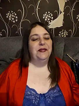 Snapshot of HouseWifeWhore_Milf chatting on May 2026 10:37:02 PM HouseWifeWhore Milf online show from May 2026 10:37:02 PM