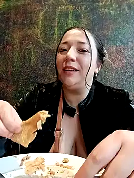 isabella rossse online show from March 2025 08:37:02 PM