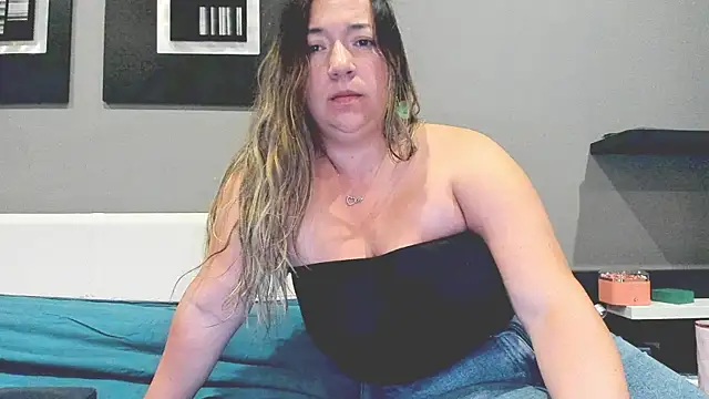 isabella rossse online show from April 2026 06:46:01 PM