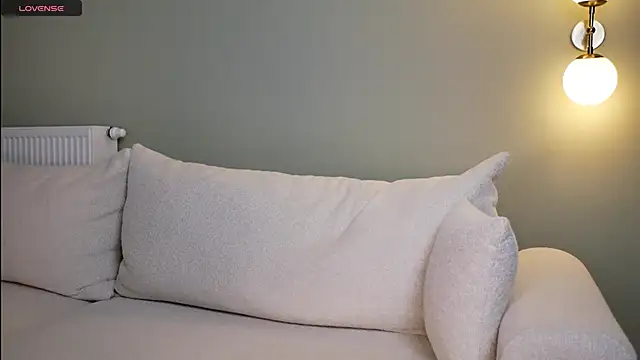 minimolly online show from February 2026 07:07:01 PM